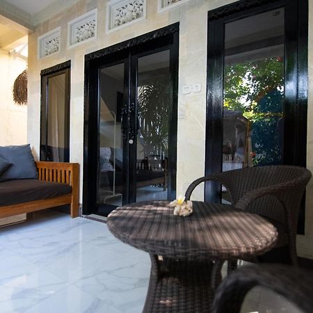Rumah Singa - Holistic Healing Retreat Гили-Эйр Экстерьер фото