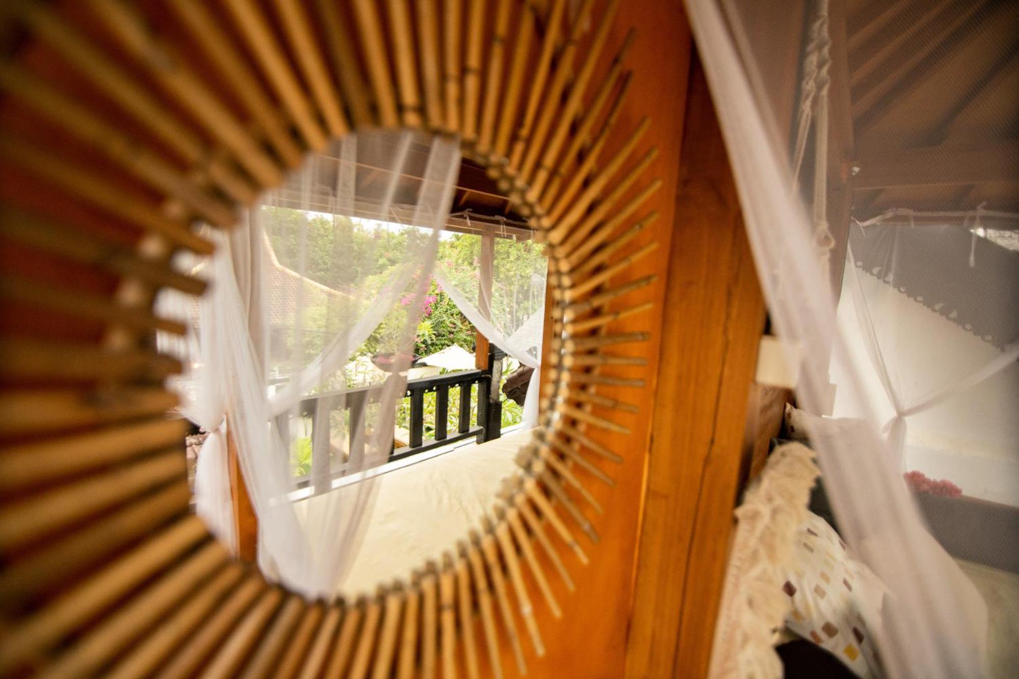 Rumah Singa - Holistic Healing Retreat Гили-Эйр Экстерьер фото