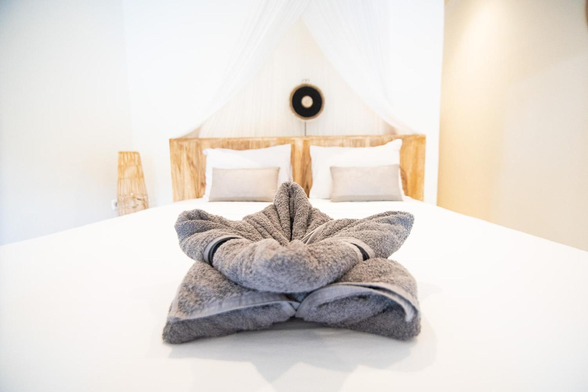 Rumah Singa - Holistic Healing Retreat Гили-Эйр Экстерьер фото